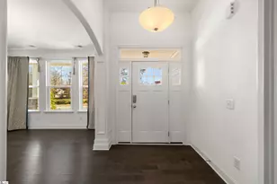 9 Rocky Meadow Ct, Greenville, SC 29615 - Photo 2