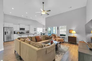 412 Rubia Dr, Greenville, SC 29607 - Photo 2