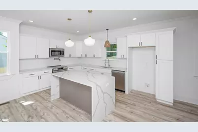 67 Dorsey Avenue, Greenville, SC 29611 - Photo 6