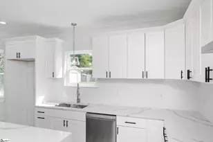 107 Mary St, Greenville, SC 29611 - Photo 8