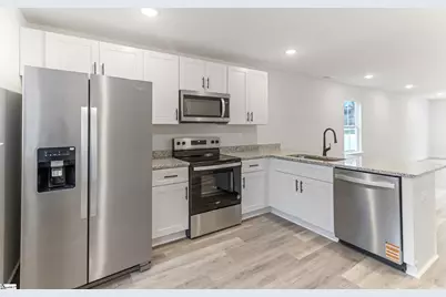 251-253 Vanderbilt Road, Spartanburg, SC 29301 - Photo 2