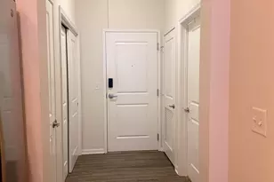 100 E Washington St, Greenville, SC 29601 - Photo 12