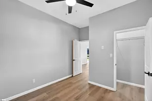 35 Henry St, Greenville, SC 29605 - Photo 18