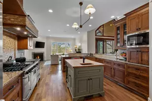 341 Riverside Dr, Greenville, SC 29605 - Photo 12