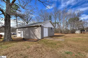 7998 Moorefield Memorial Hwy, Liberty, SC 29657 - Photo 4