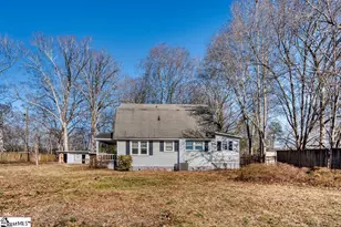 7 Courtney Cir, Greenville, SC 29617 - Photo 12