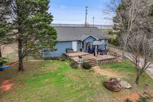 687 Robinson Rd, Greer, SC 29651 - Photo 12