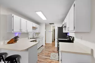 687 Robinson Rd, Greer, SC 29651 - Photo 22