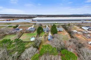 687 Robinson Rd, Greer, SC 29651 - Photo 10