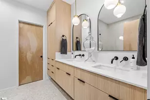 12 Elizabeth St, Greenville, SC 29609 - Photo 16