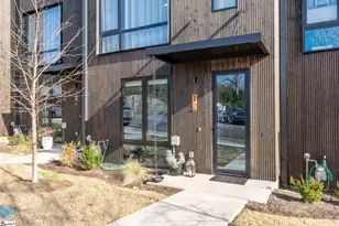 12 Elizabeth St, Greenville, SC 29609 - Photo 2