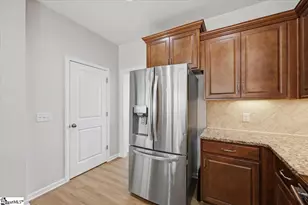 105 Damascus Dr, Simpsonville, SC 29681 - Photo 10