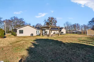 1012 Berry Dr, Boiling Springs, SC 29316 - Photo 26