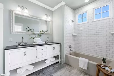 425 E Faris Road, Greenville, SC 29605 - Photo 14