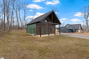 424 Fowler Rd, Campobello, SC 29322 - Photo 2