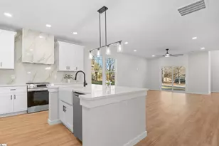 301 Front St, Easley, SC 29642 - Photo 18