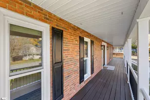 208 Glen Laurel Dr, Easley, SC 29642 - Photo 2