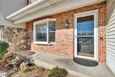 97 Jamestowne Way #Unit 90, Taylors, SC 29687 - Photo 2