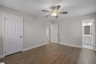 208 Bridgewood Ave, Taylors, SC 29687 - Photo 10