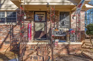 204 Martha Dendy Dr, Clinton, SC 29325 - Photo 4