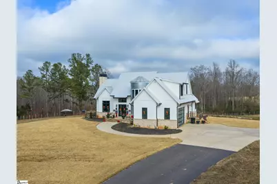 1425 S Harper Street, Laurens, SC 29360 - Photo 2