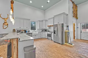 1425 S Harper St, Laurens, SC 29360 - Photo 40