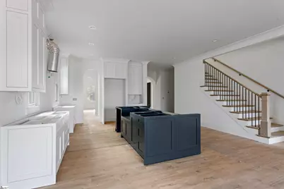 210 W Mountainview Avenue, Greenville, SC 29609 - Photo 10