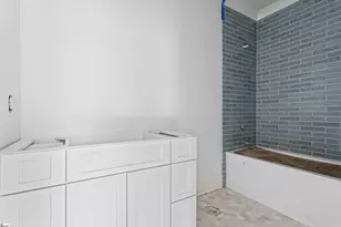 210 W Mountainview Ave, Greenville, SC 29609 - Photo 40