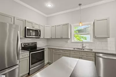 38 4th Avenue, Greenville, SC 29611 - Photo 12