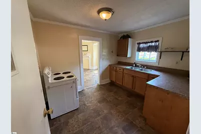 362 E Floyd Baker Boulevard, Gaffney, SC 29340 - Photo 12