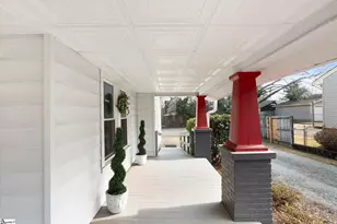 106 Memorial Dr, Greer, SC 29650 - Photo 4