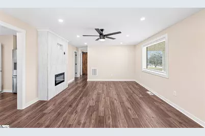 805 S Main Street, Fountain Inn, SC 29644 - Photo 8