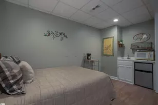 321 W Earle St, Greenville, SC 29609 - Photo 38