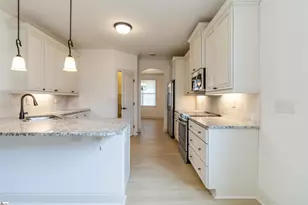 19 Cloverfield Dr, Simpsonville, SC 29680 - Photo 16