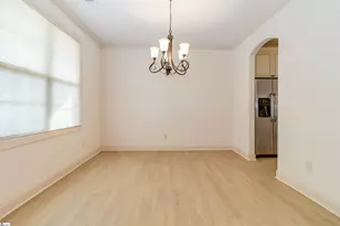 19 Cloverfield Dr, Simpsonville, SC 29680 - Photo 6