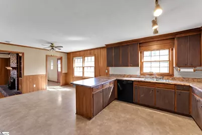 2929 Hwy 252, Laurens, SC 29360 - Photo 6