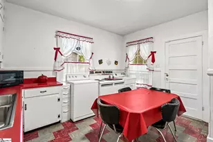 304 S 6th St, Easley, SC 29640 - Photo 8