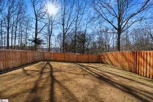 135 Highland Park Ct, Easley, SC 29642 - Photo 4