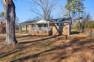 805 E Florida St, Clinton, SC 29325 - Photo 1