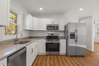 805 E Florida Street, Clinton, SC 29325 - Photo 12