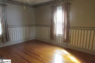 6 Townsend St, Laurens, SC 29360 - Photo 6