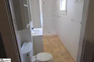 6 Townsend St, Laurens, SC 29360 - Photo 18