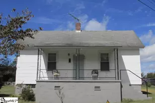 6 Townsend St, Laurens, SC 29360 - Photo 2