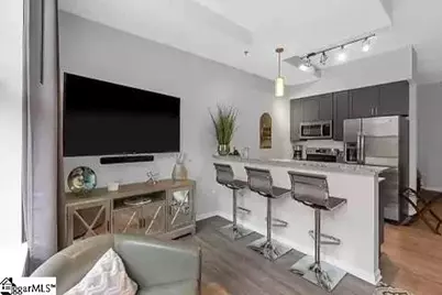 100 E Washington Street #Unit 27, Greenville, SC 29601 - Photo 2