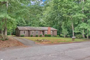 37 Wedgefield Dr, Boiling Springs, SC 29316 - Photo 2