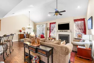 100 Briarhill Dr, Simpsonville, SC 29680 - Photo 8