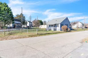 116 Murray St, Pelzer, SC 29669 - Photo 16