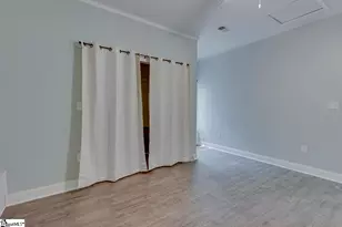 215 Elaine Ave, Taylors, SC 29687 - Photo 10