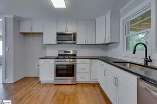 215 Elaine Ave, Taylors, SC 29687 - Photo 18