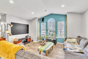 531 Country Gardens Dr, Fountain Inn, SC 29644 - Photo 4